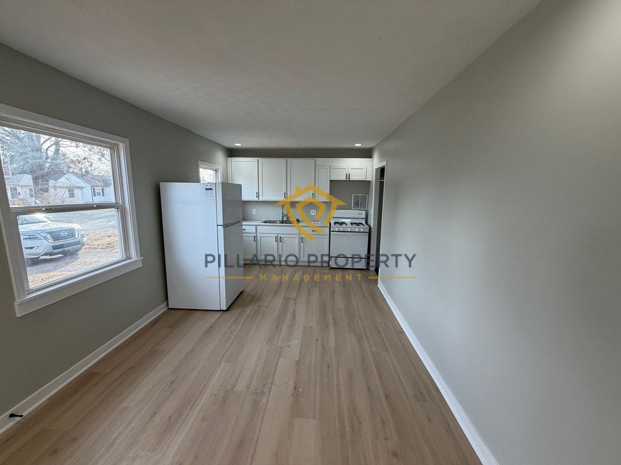 3626 N Denny St - Photo 4 of 15