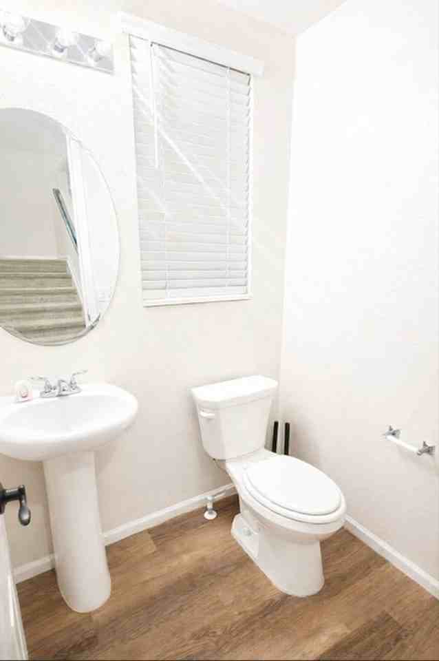 24364 E 42nd Ave - Photo 6 of 11