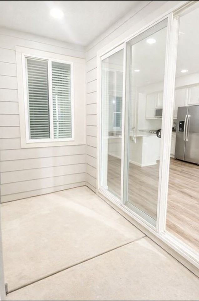 24364 E 42nd Ave - Photo 7 of 11