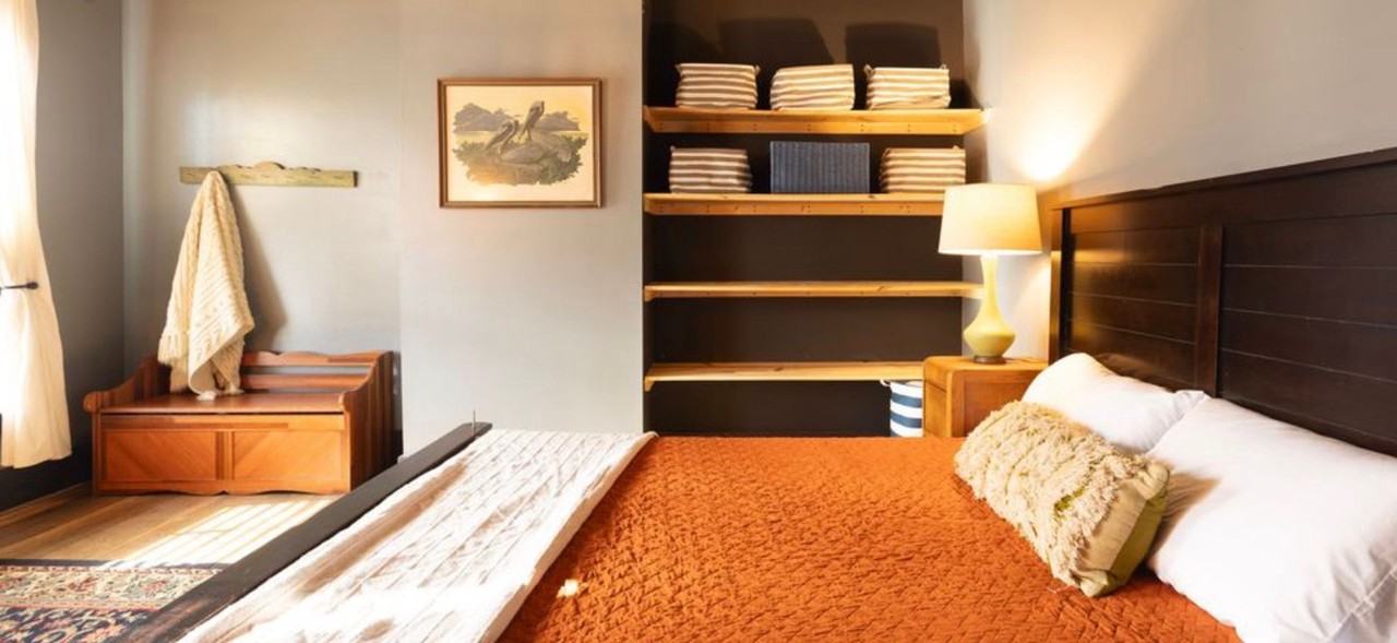 723 S Center St - Photo 3 of 11