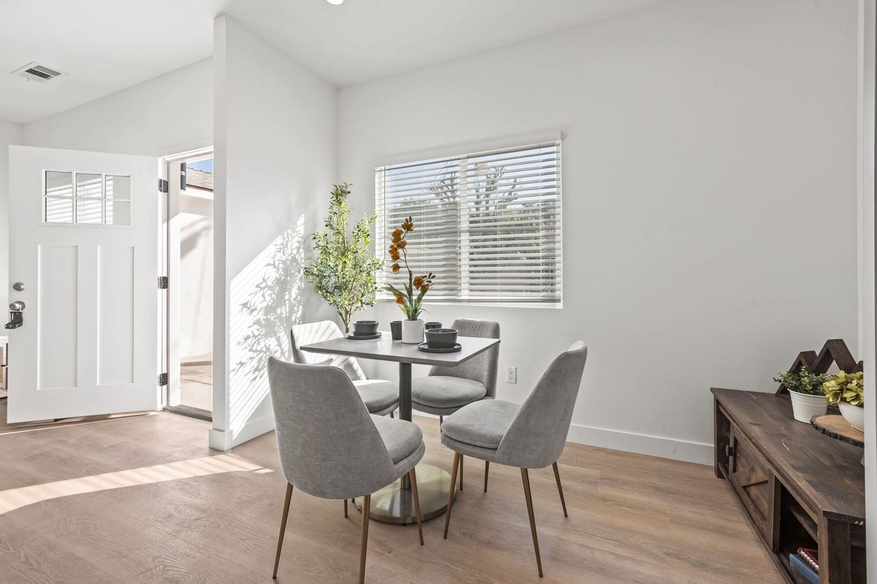 128 S Citrus Ave #A - Photo 6 of 26