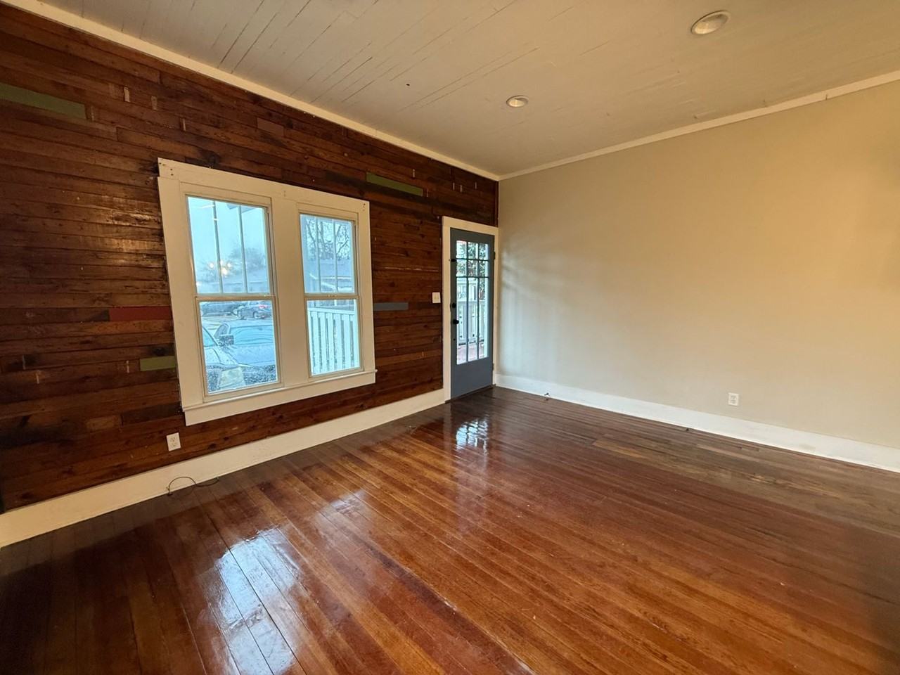 426 General Mouton Ave Apt B - Photo 4 of 8