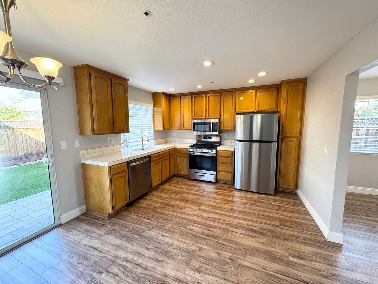 5312 Hillflower Dr - Photo 2 of 14