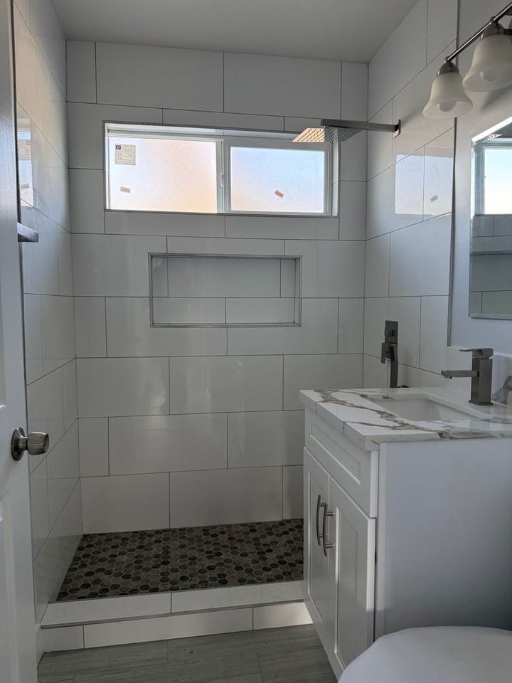 8623 Tilden Ave - Photo 7 of 9