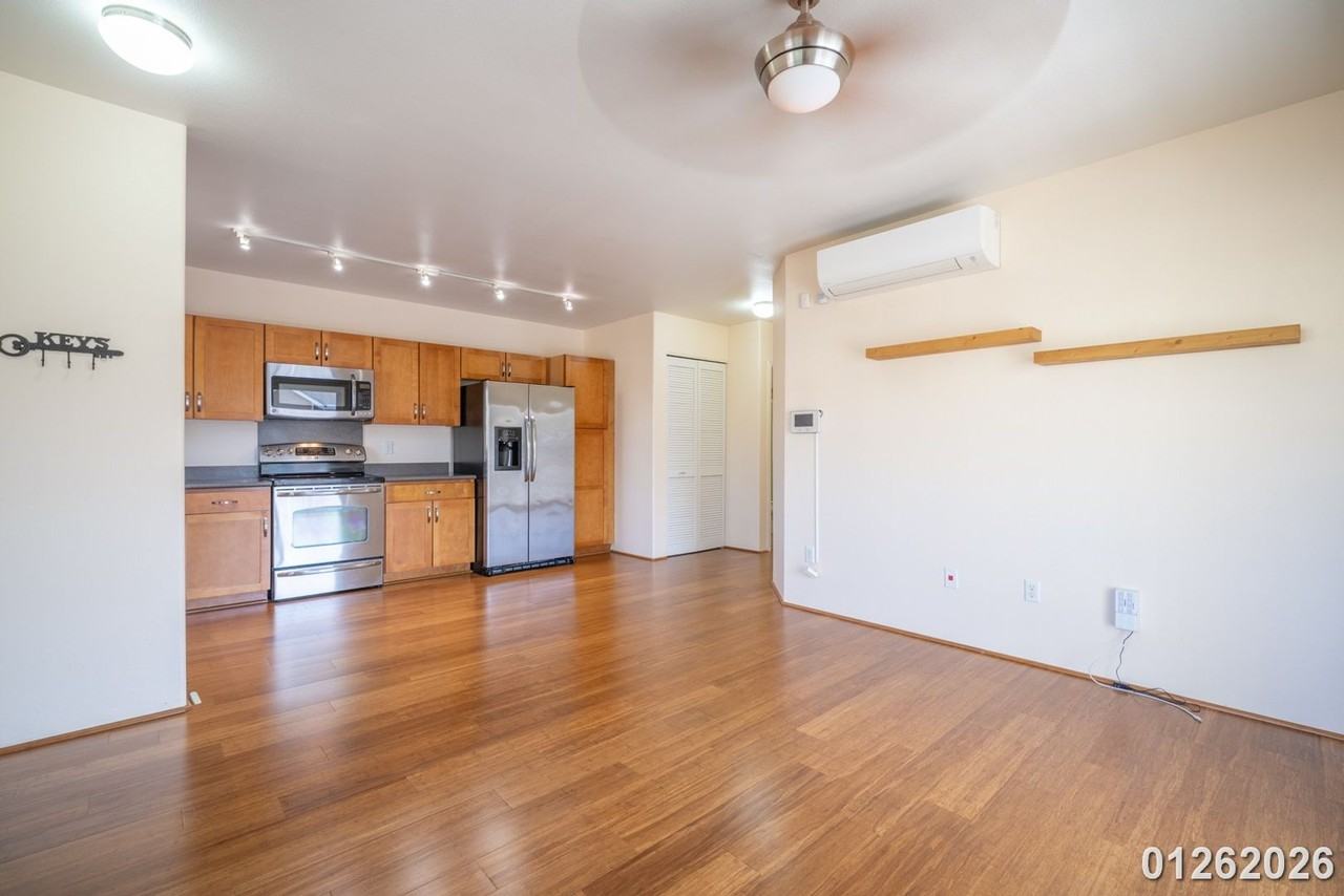 1122 Kukulu St #1606 - Photo 5 of 27