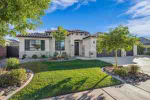 featured image of 428 E Steeplechase Rd