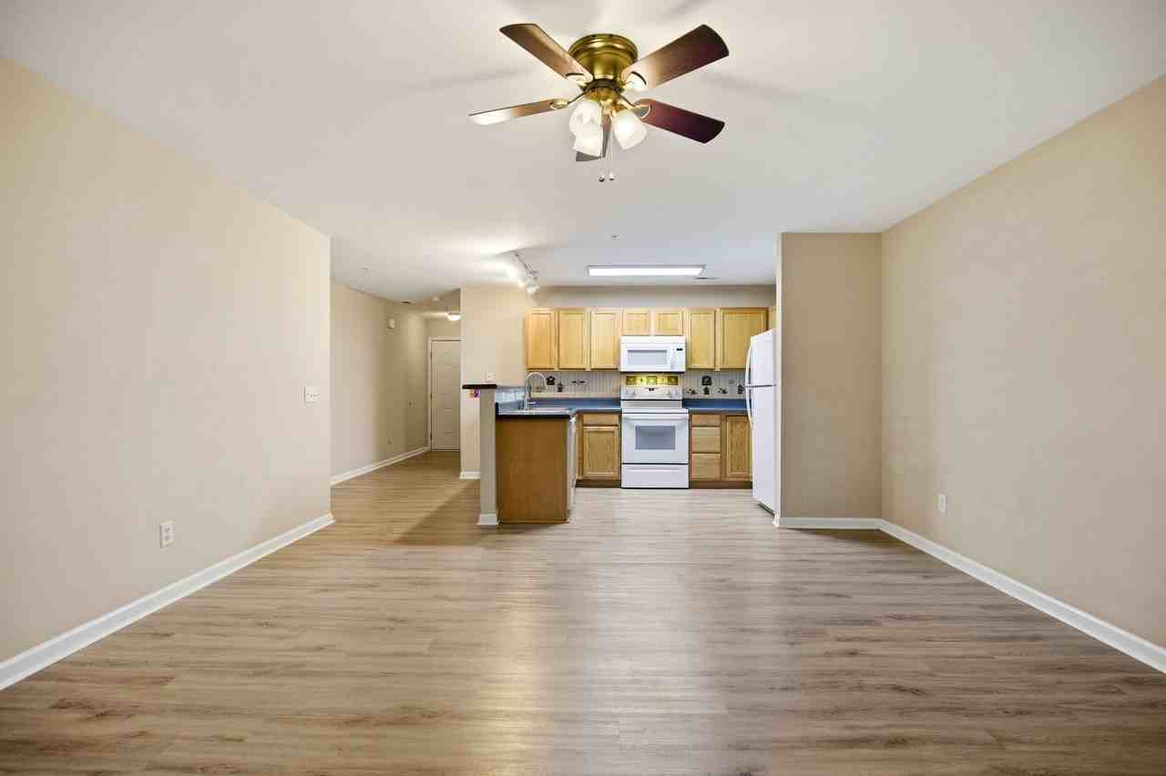 3000 Trailwood Pines Ln - Photo 4 of 35