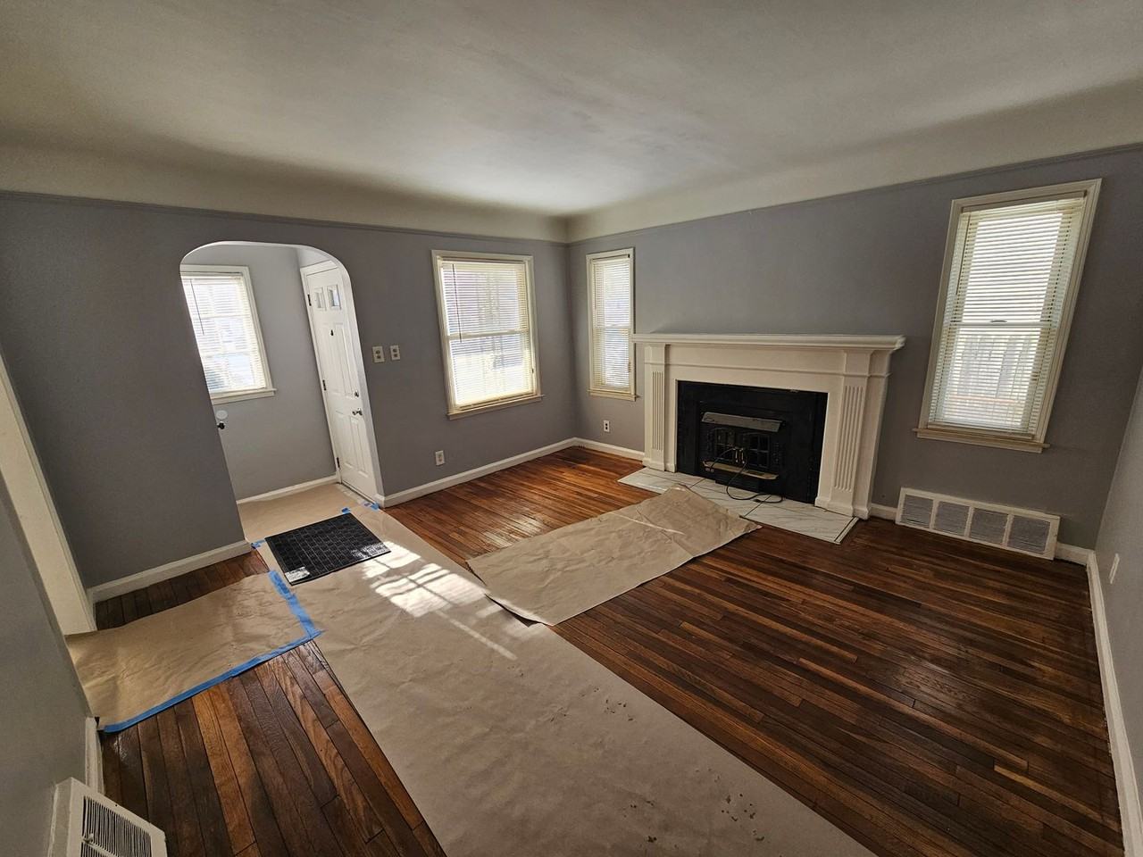 16307 Eastburn St - Photo 4 of 17