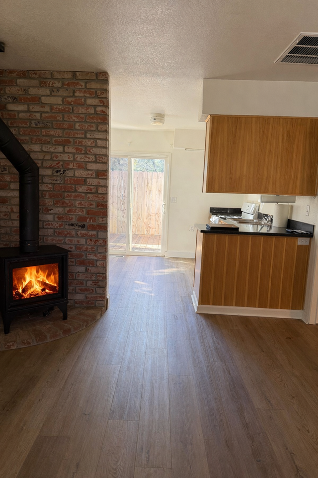 18849A Ridge Rd - Photo 6 of 17