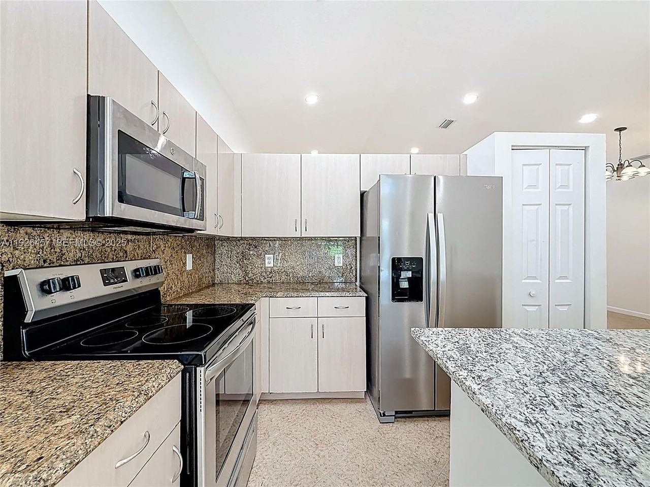 17738 Sw 20th St - Photo 2 of 29