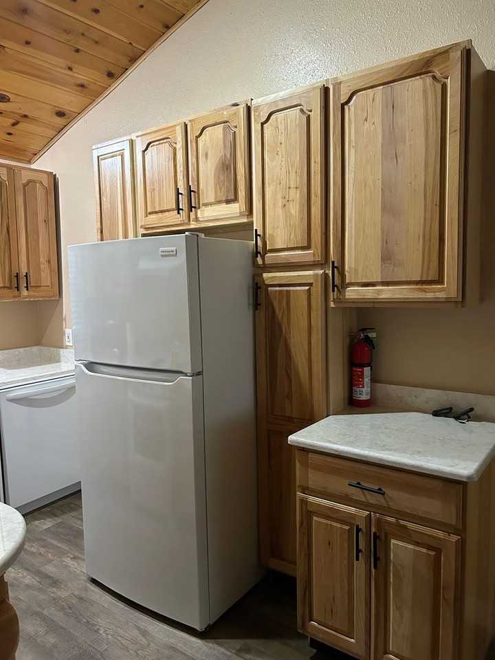 1094 Sonora Ave - Photo 5 of 12