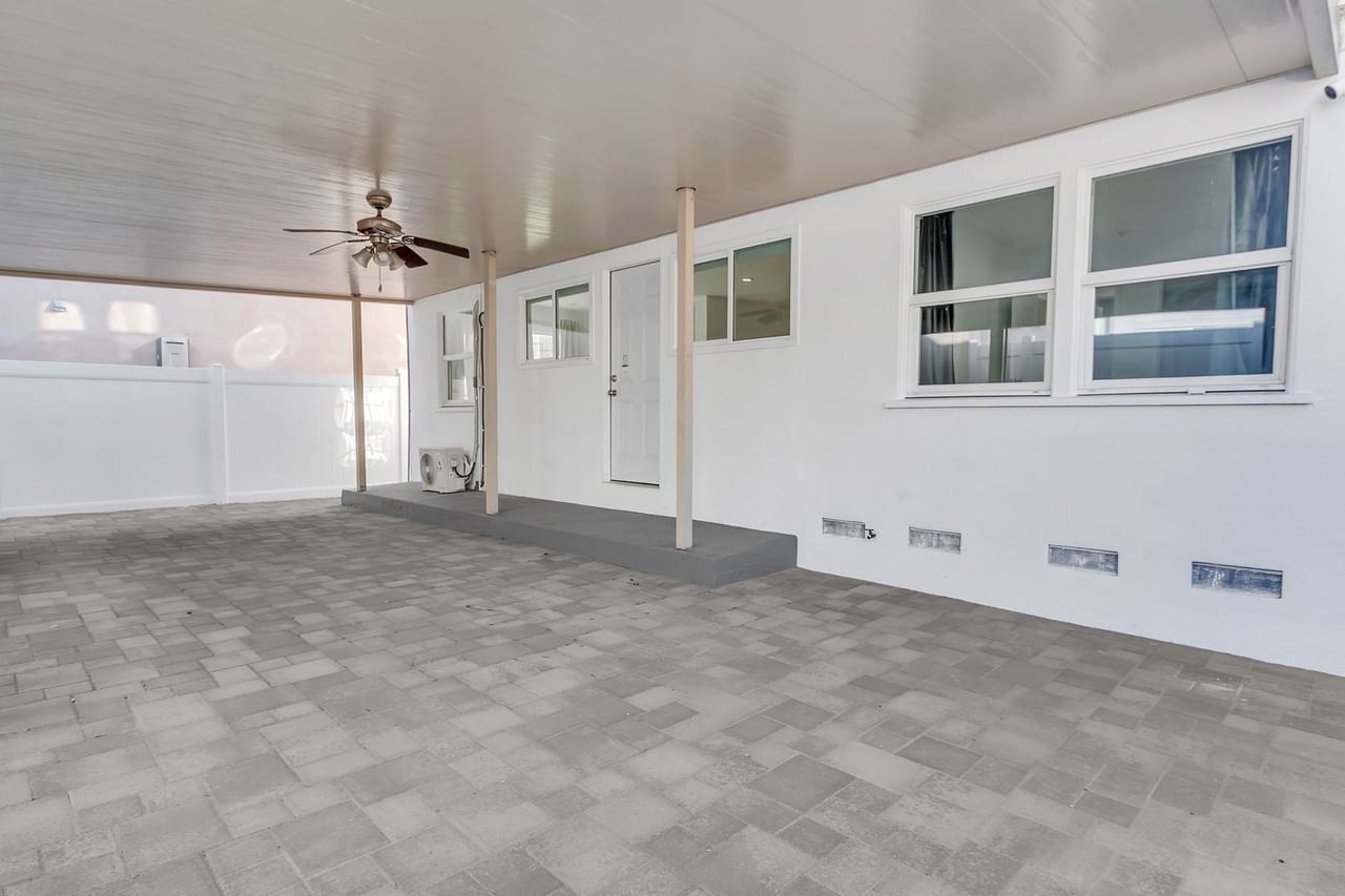 1155 Exposition Blvd - Photo 5 of 26