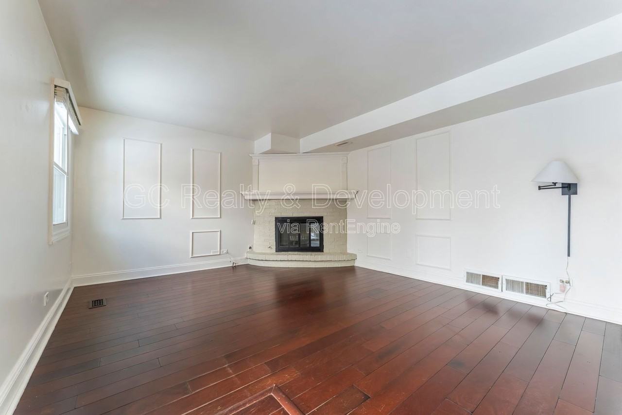 1490 Brookside Dr - Photo 7 of 22