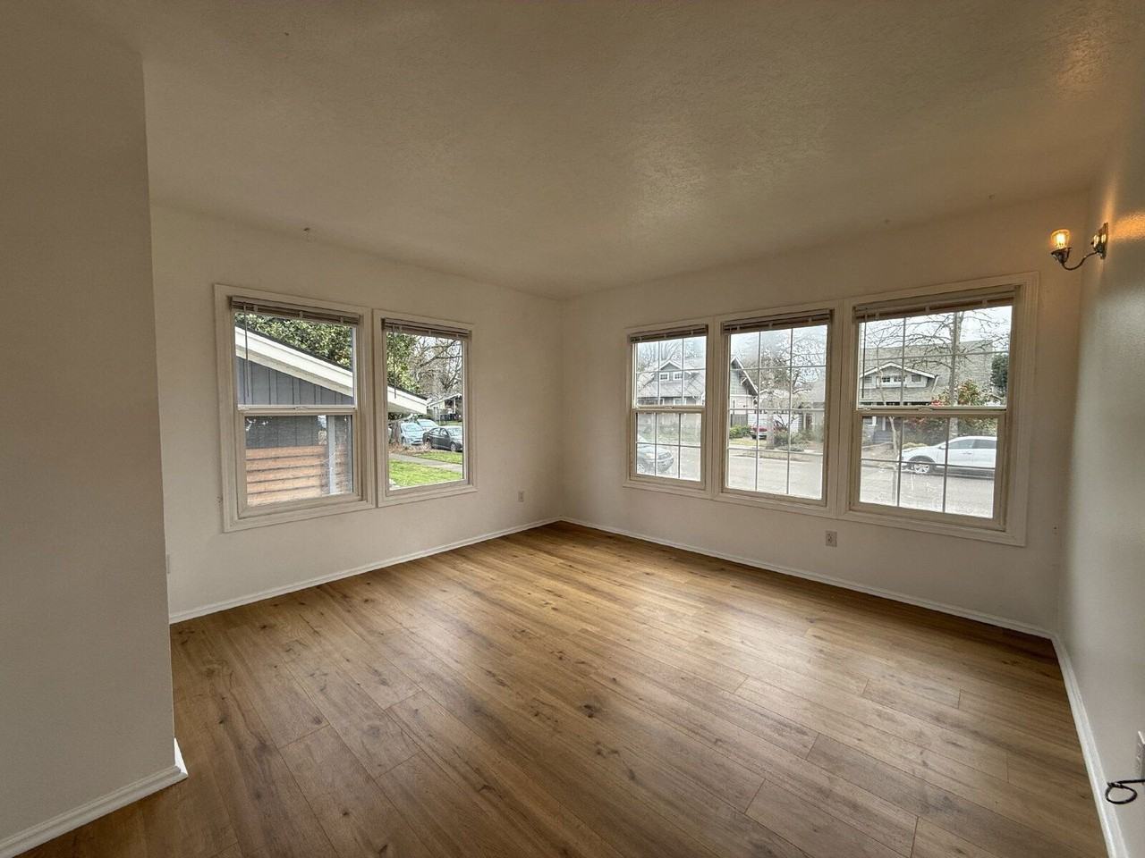 777 W 10th Ave #A - Photo 5 of 19