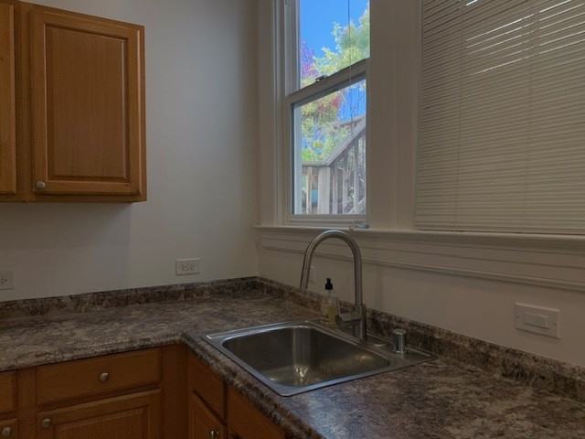 1459 Kearny St - Photo 4 of 24