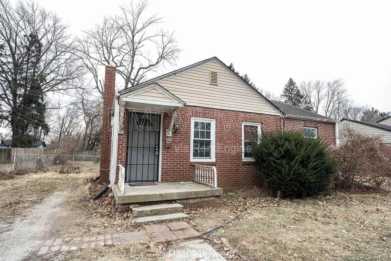 1829 E 49th St - Photo 3 of 24