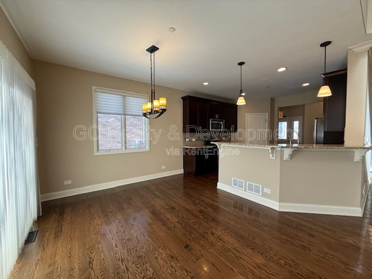 400 E Tall Oaks Ln - Photo 4 of 32