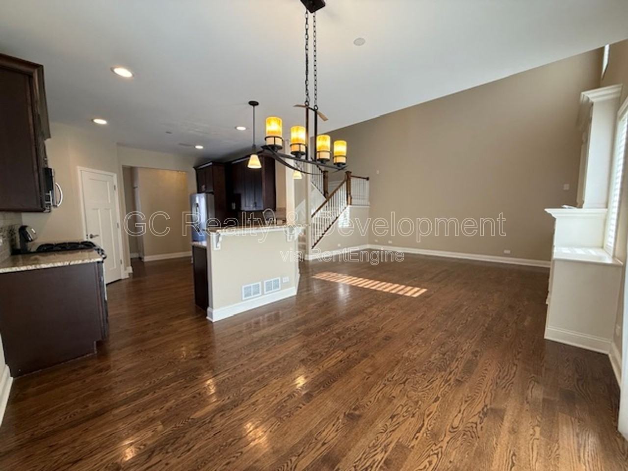 400 E Tall Oaks Ln - Photo 5 of 32