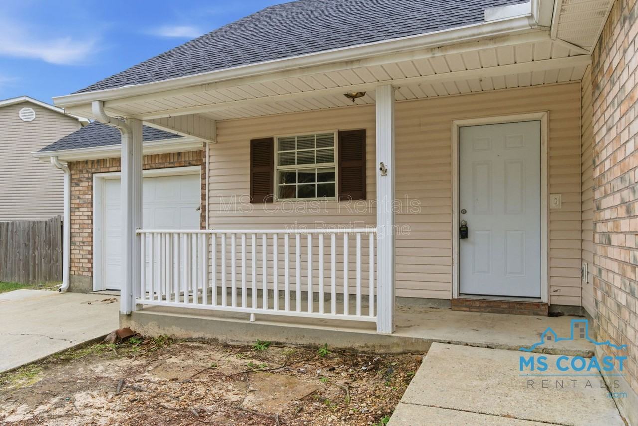 11352 Fairfield Blvd - Photo 3 of 26