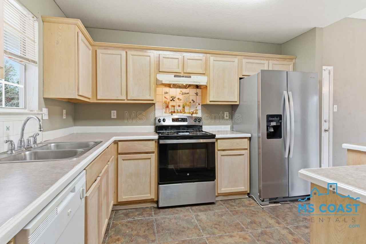 11352 Fairfield Blvd - Photo 5 of 26