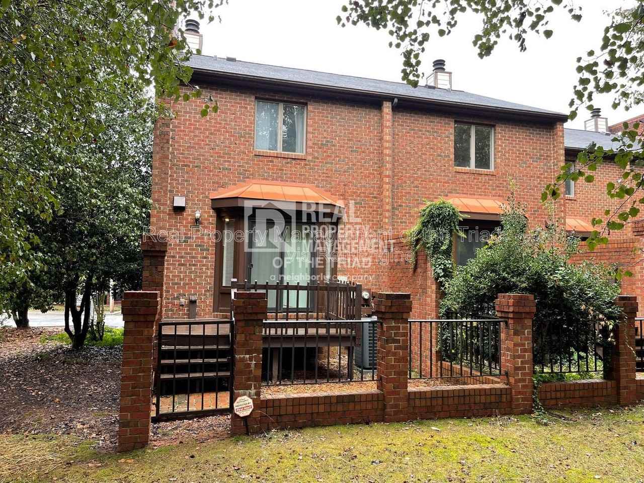 621 Walker Ave #D - Photo 2 of 20