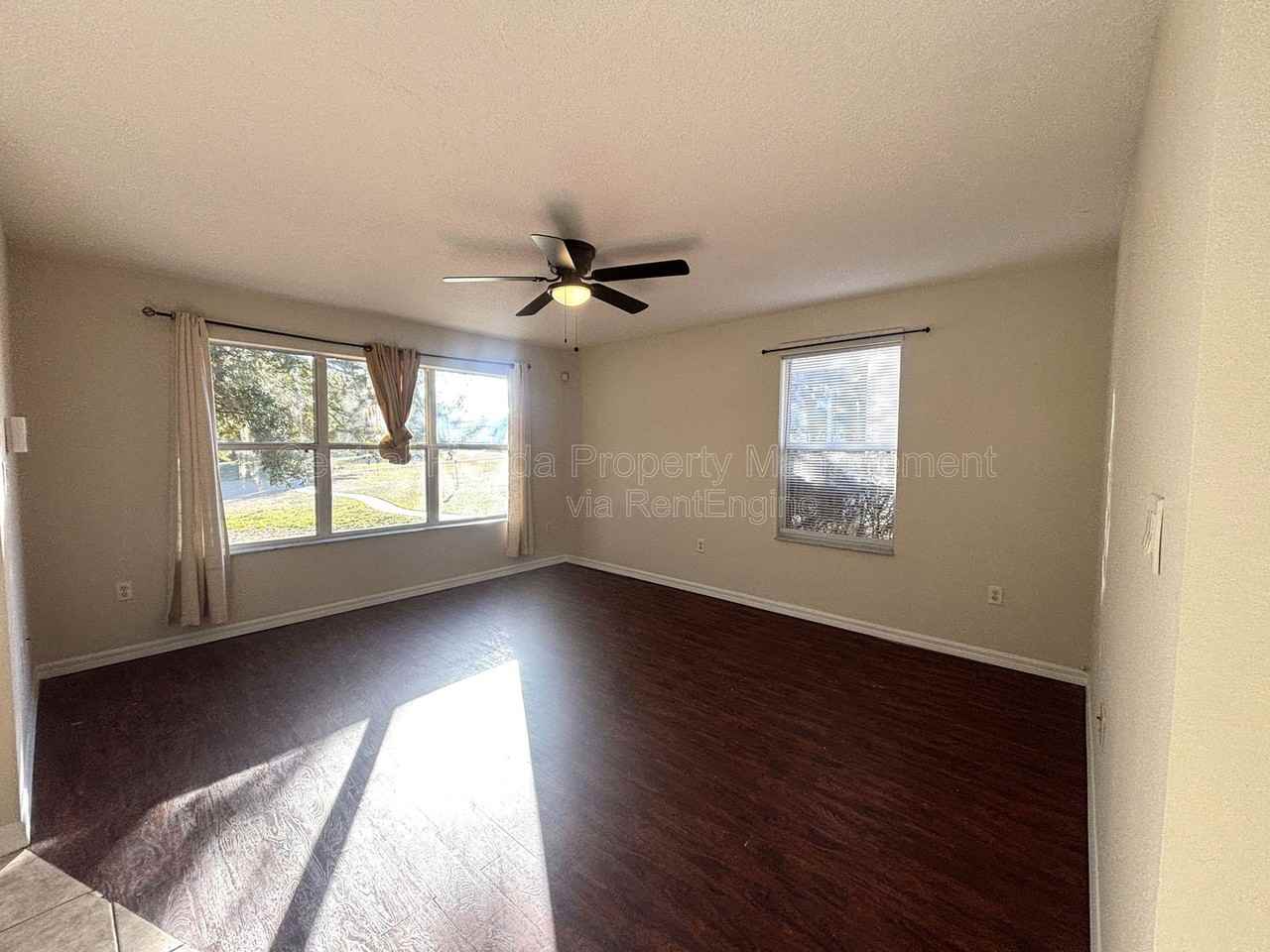 1064 Park Central Cir - Photo 3 of 16