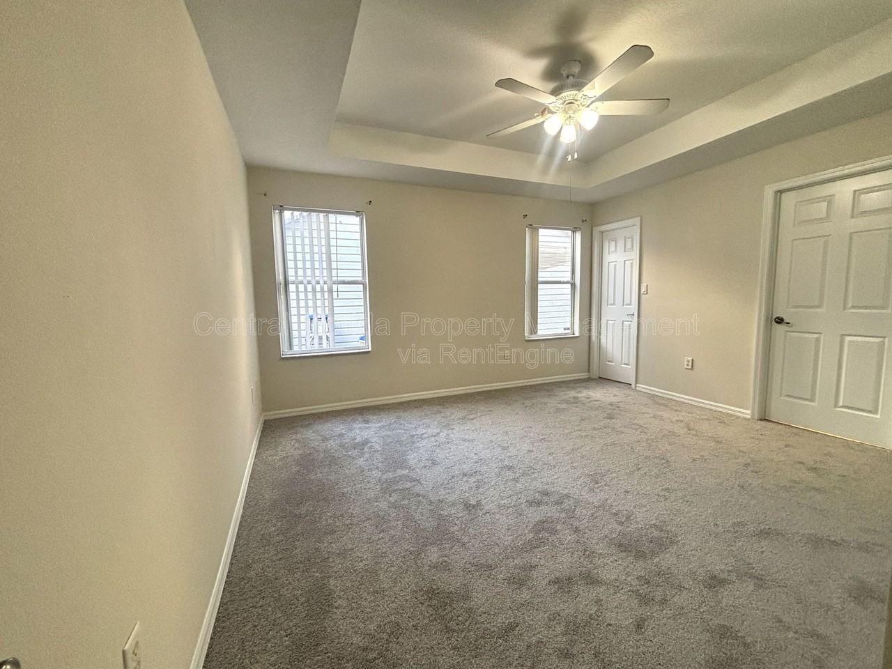 1064 Park Central Cir - Photo 5 of 16