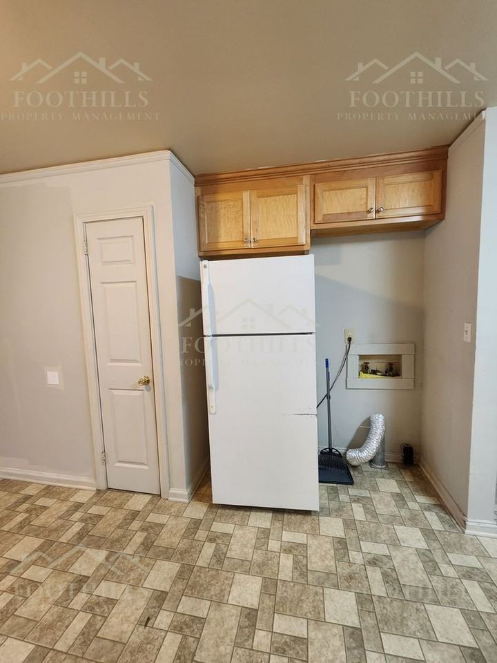 2712 Cedar Ln #A - Photo 5 of 11