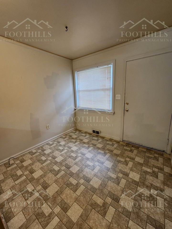 2712 Cedar Ln #A - Photo 6 of 11