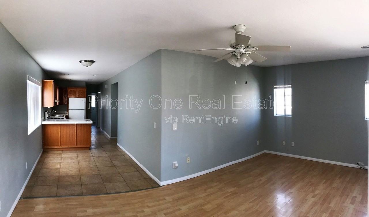 4366 36th St - Photo 4 of 17