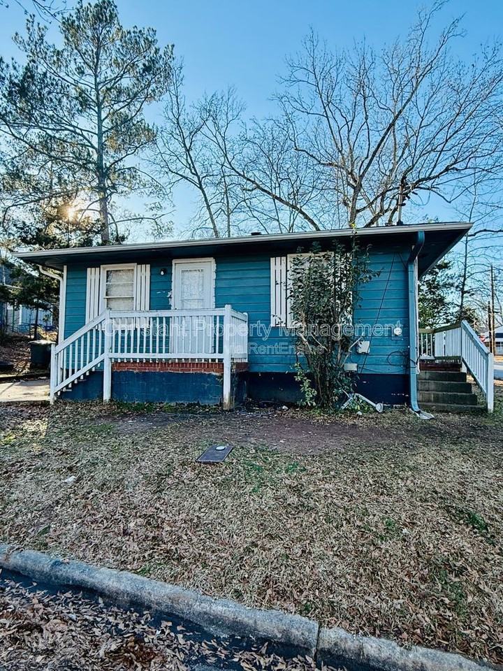 202 Realty St - Photo 2 of 13