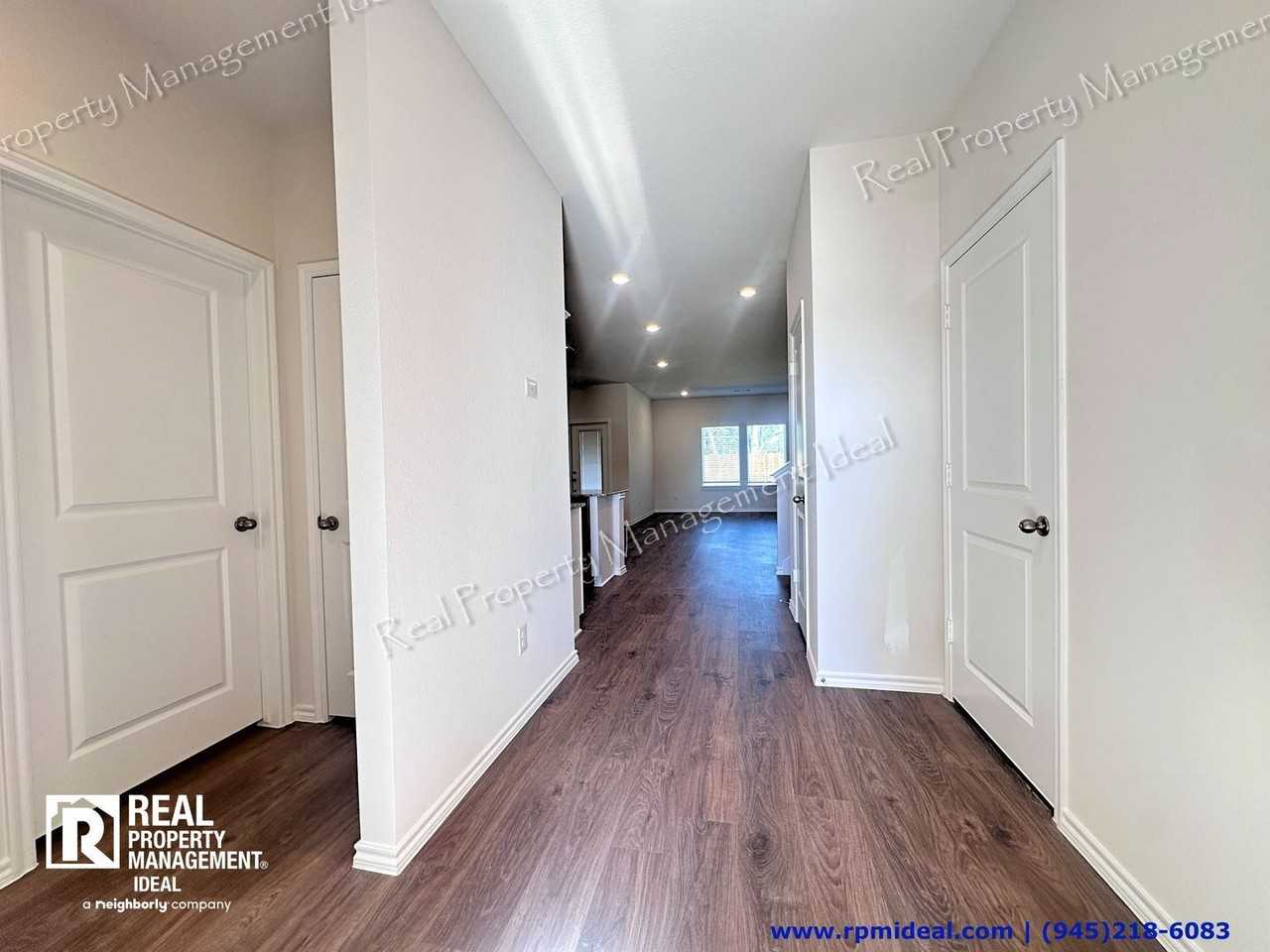 728 Pineywood Trl - Photo 3 of 30