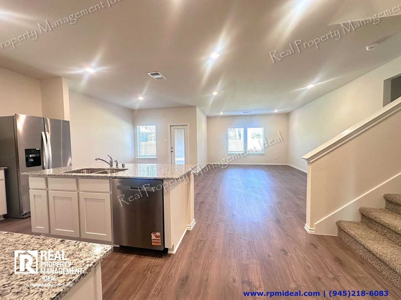 728 Pineywood Trl - Photo 4 of 30