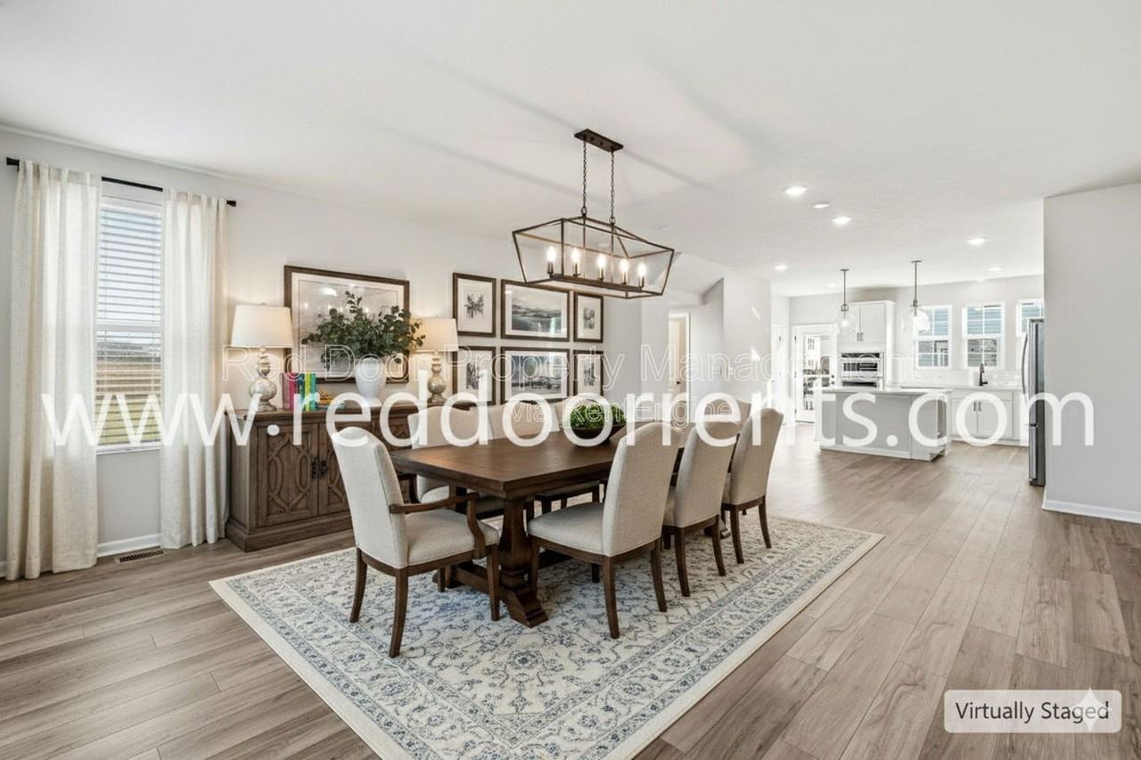 14574 Hanford Ln - Photo 2 of 41