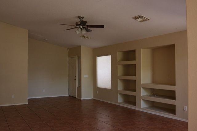 16594 N 162nd Dr - Photo 3 of 19