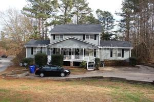 featured image of 155 Hunters Ln #A