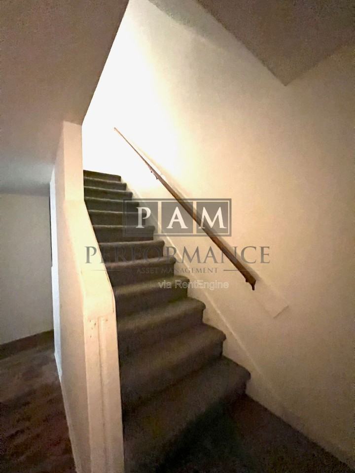 1827 Blake Ave - Photo 7 of 14