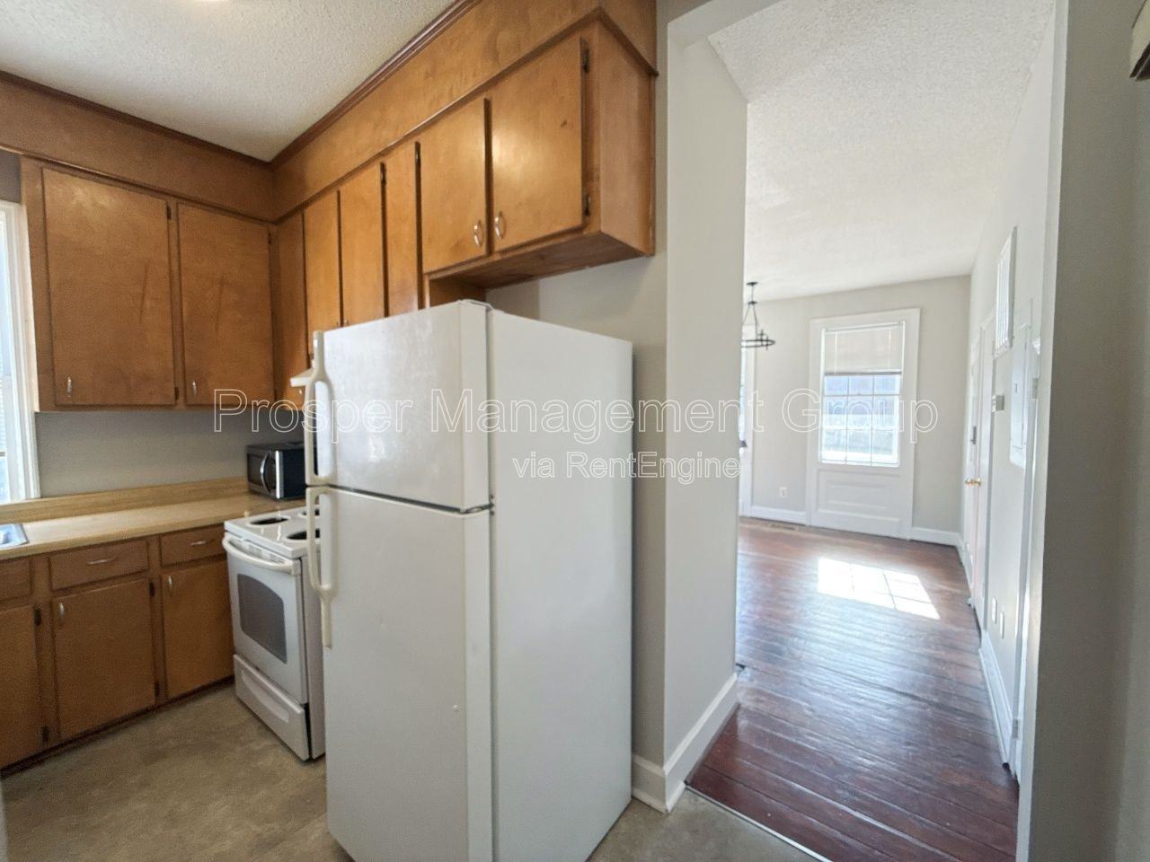 64 Columbus St #B - Photo 4 of 14