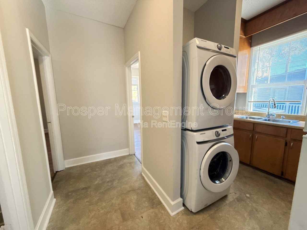 64 Columbus St #B - Photo 6 of 14