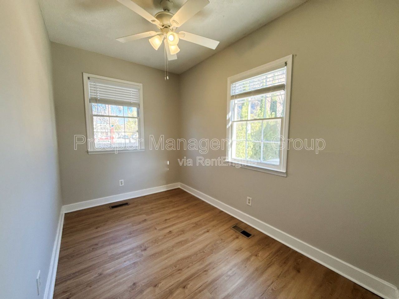 64 Columbus St #B - Photo 7 of 14