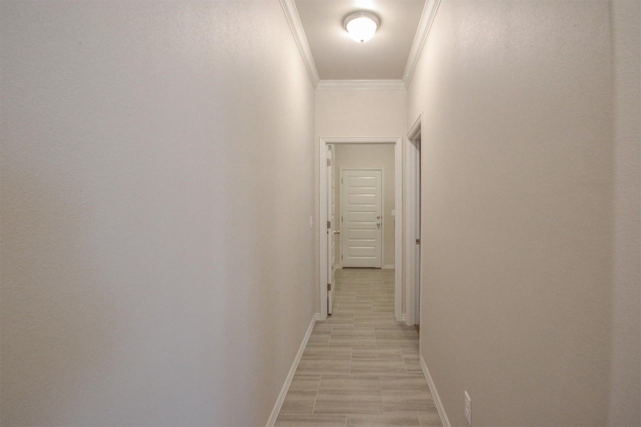 641 N Keats Dr - Photo 2 of 27