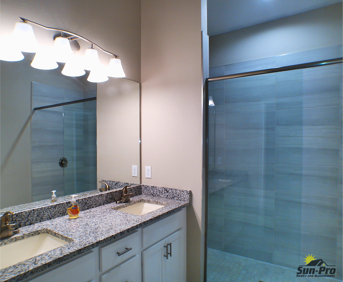 101 Ocean Cir - Photo 5 of 19