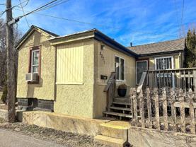 537 1/2 Bucklin St - Photo 1 of 1