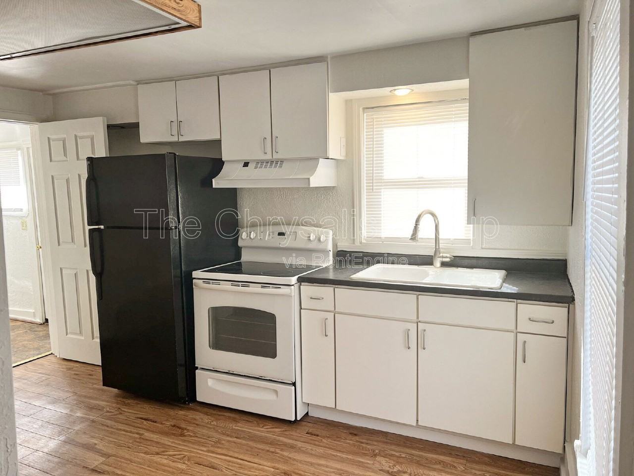 537 1/2 Bucklin St - Photo 5 of 12