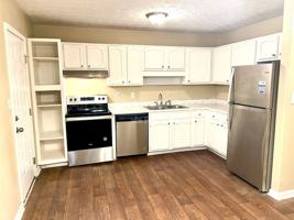 featured image of 145 Meadowbrook Ct #C