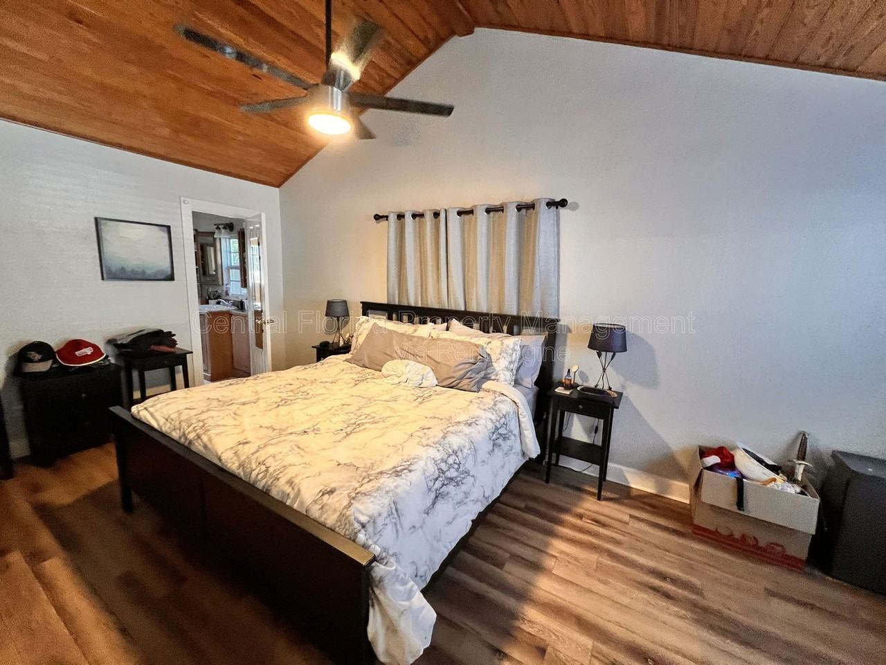 750 Royal Palm Ct - Photo 7 of 20