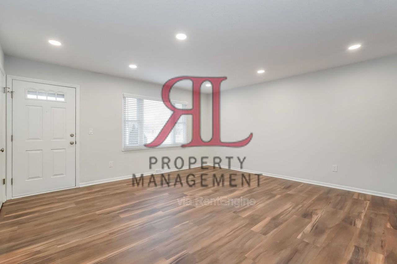 1869 Drew Ave - Photo 5 of 17