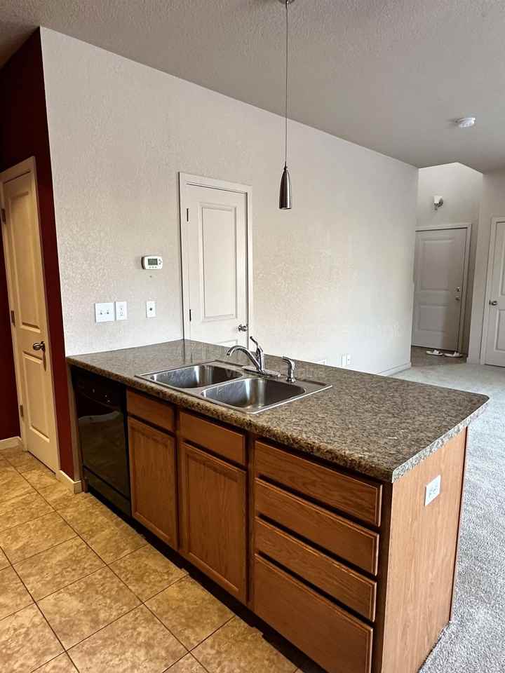 4747 Lydia Grv - Photo 7 of 26