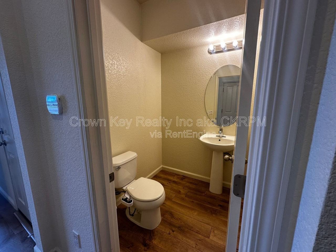 2608 Greenleaf St - Photo 5 of 25