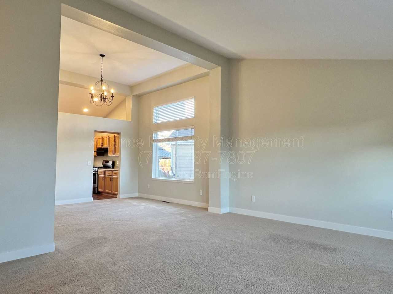 7365 Cotton Dr - Photo 4 of 28